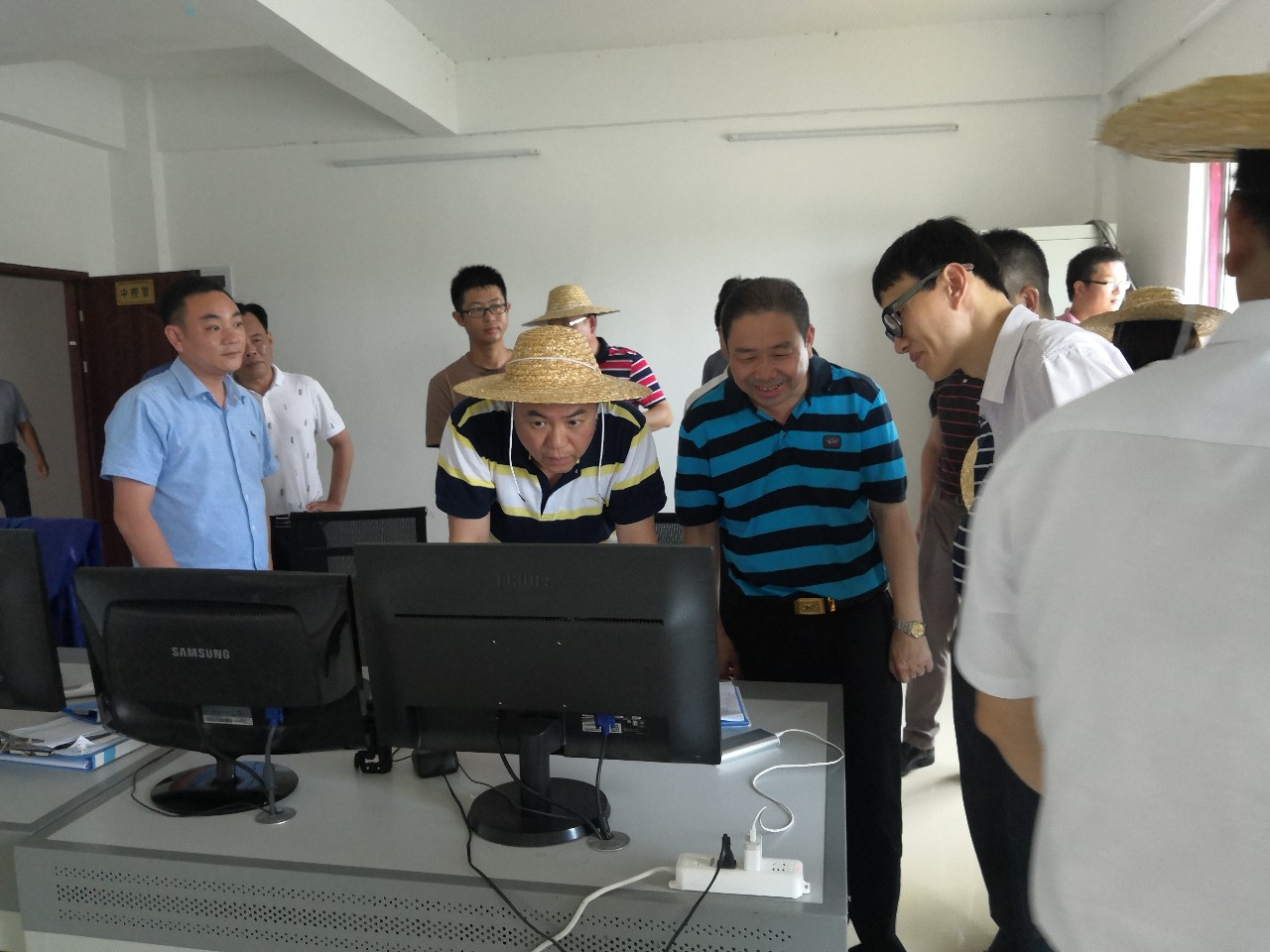 C:Users1Desktop发网站图片海丰微信图片_20190820092953.jpg