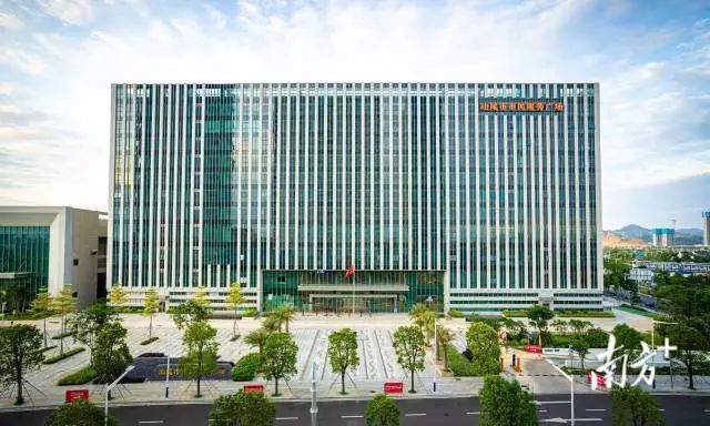 市长都点赞！在pc蛋蛋
，市民换领新驾驶证有多快？